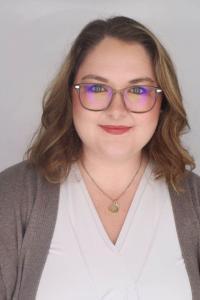 Michaelyn Headshot